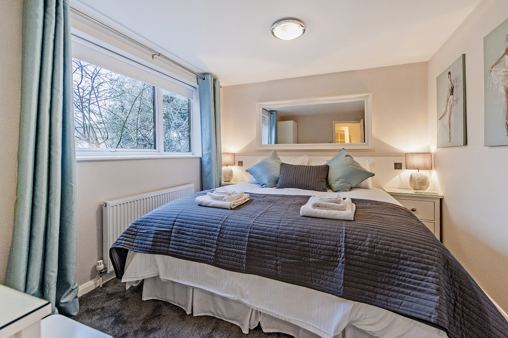Hedgemead Court luxury self-catering apartment in Bath city centre - Second Bedroom