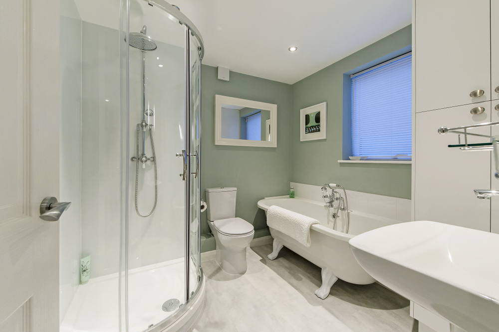Hedgemead Court luxury self-catering apartment in Bath city centre - Bathroom