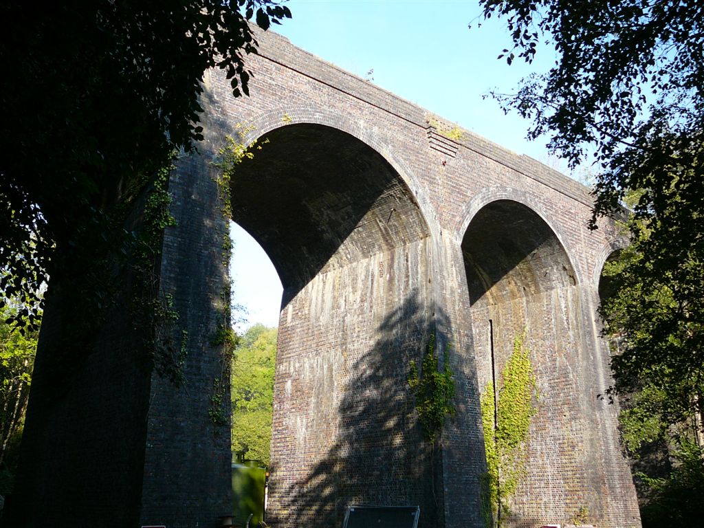 Self catering accommodation nearby sights like the Tucking Mill Viaduct near the reservoir